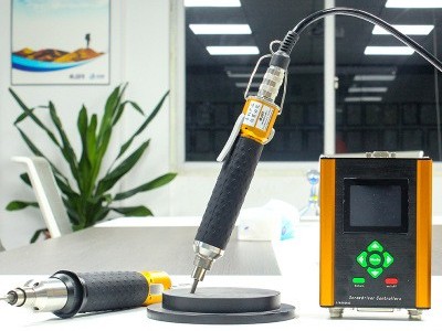 伺服電批加上機(jī)器人視覺，究竟是什么效果？-堅(jiān)豐股份